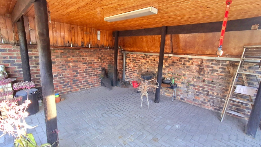 2 Bedroom Property for Sale in Roodia Free State